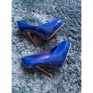 5/25 Diba Royal Blue Heels